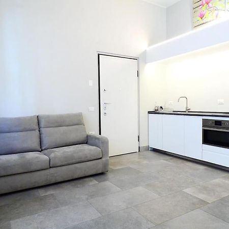 Isola Apartment Pastrengo Milán Exteriér fotografie