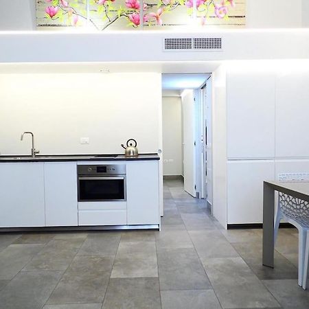 Isola Apartment Pastrengo Milán Exteriér fotografie