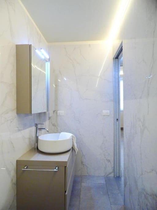 Isola Apartment Pastrengo Milán Exteriér fotografie